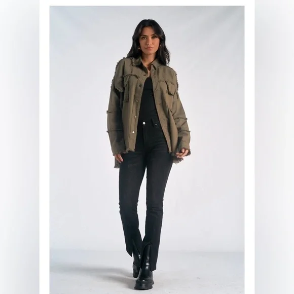 NWT Elan Dawn All You Need Is Love Distressed Jacket/Shacket Olive Green Medium - Picture 4 of 10